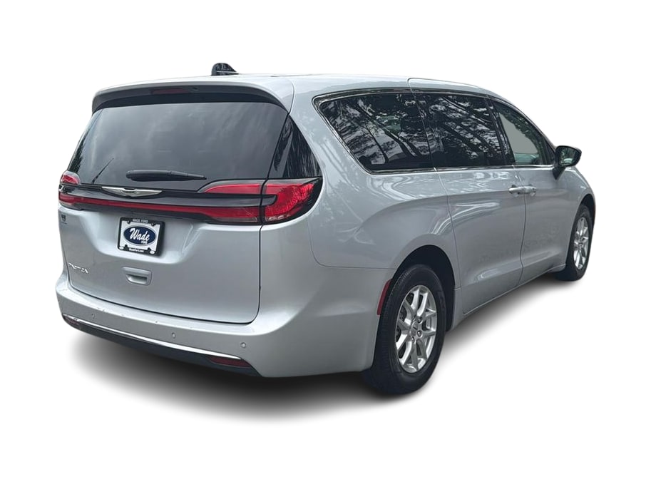 Thumbnail: 2024 Chrysler Pacifica - 21