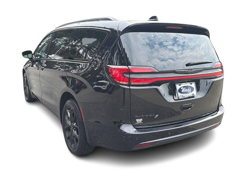 Thumbnail: 2024 Chrysler Pacifica - 4