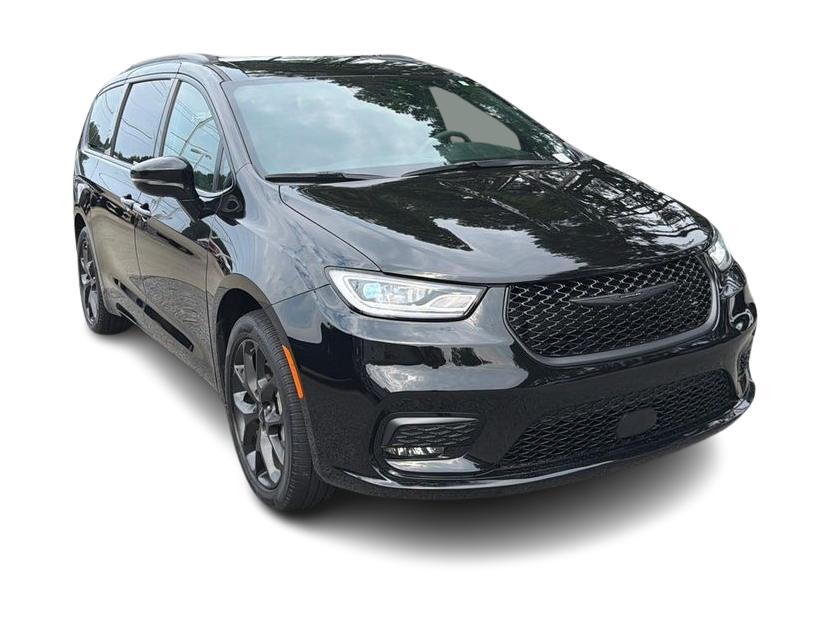 Thumbnail: 2024 Chrysler Pacifica - 20