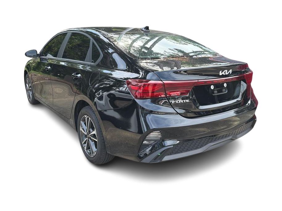 Thumbnail: 2024 Kia Forte - 3