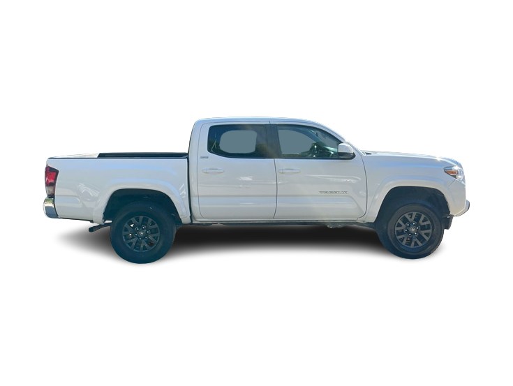 2022 Toyota Tacoma SR5 28