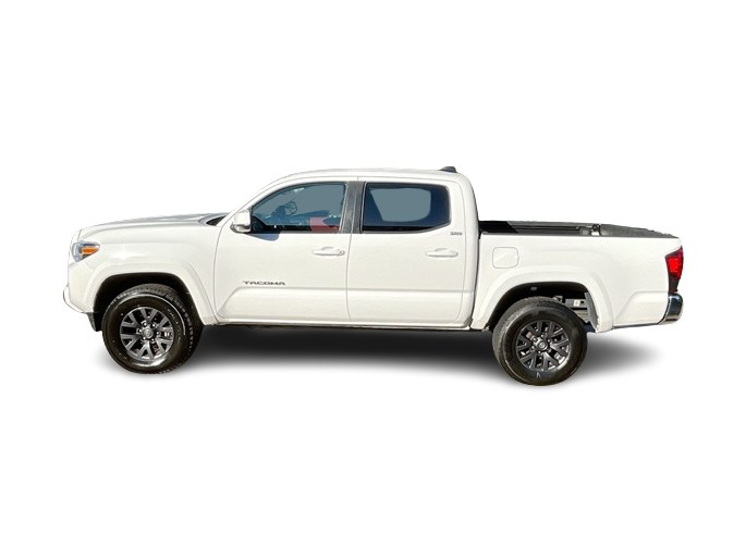 2022 Toyota Tacoma SR5 3