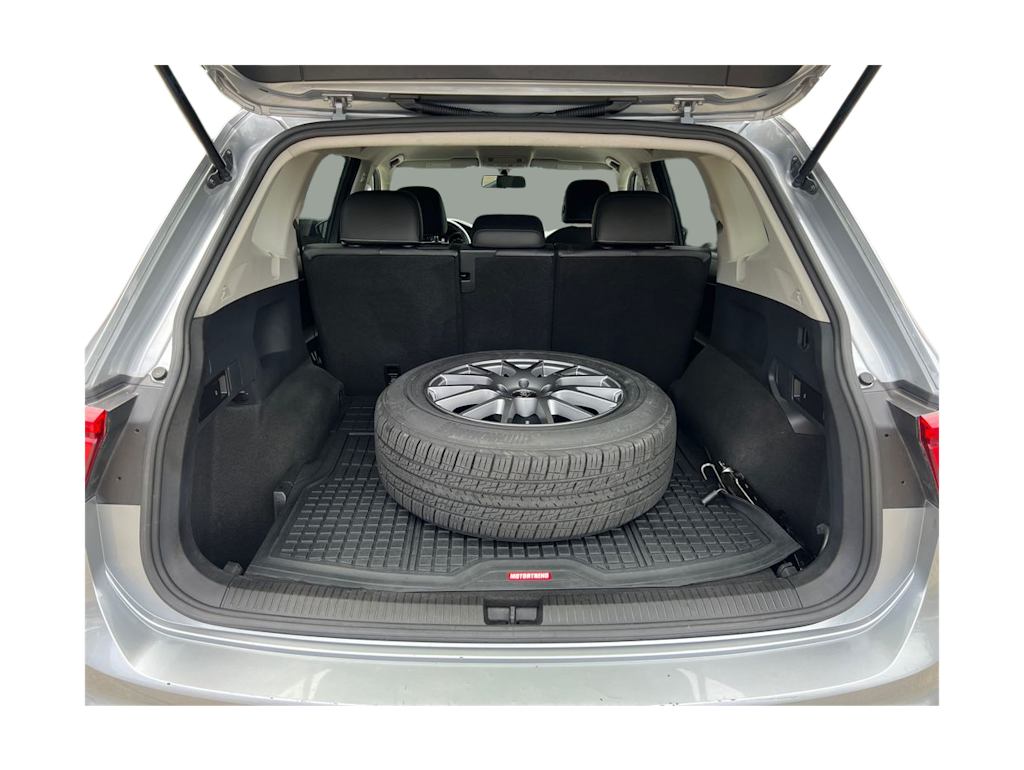 Thumbnail: 2021 Volkswagen Tiguan - 15