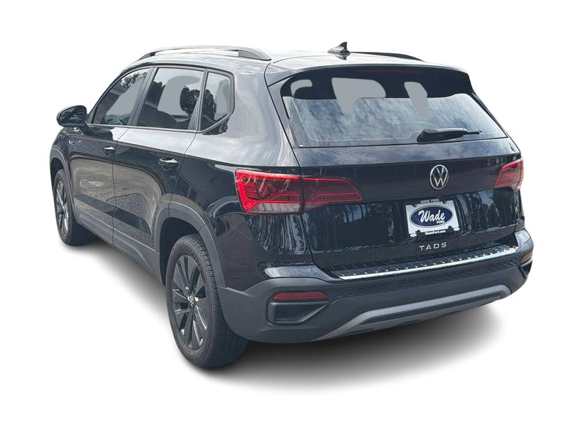 Thumbnail: 2023 Volkswagen Taos - 4
