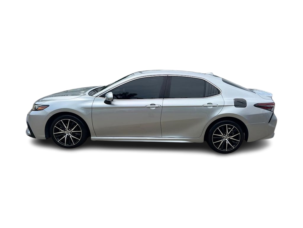 Thumbnail: 2022 Toyota Camry - 3
