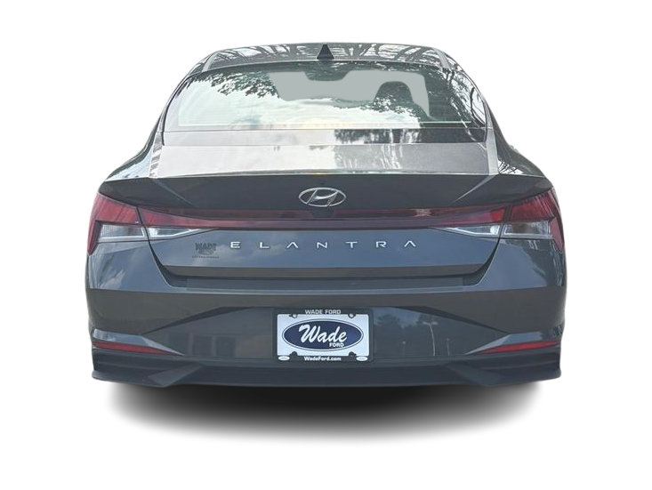 Thumbnail: 2022 Hyundai Elantra - 21