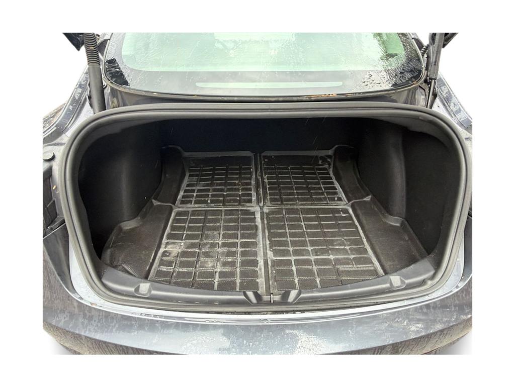 Thumbnail: 2022 Tesla Model 3 - 16