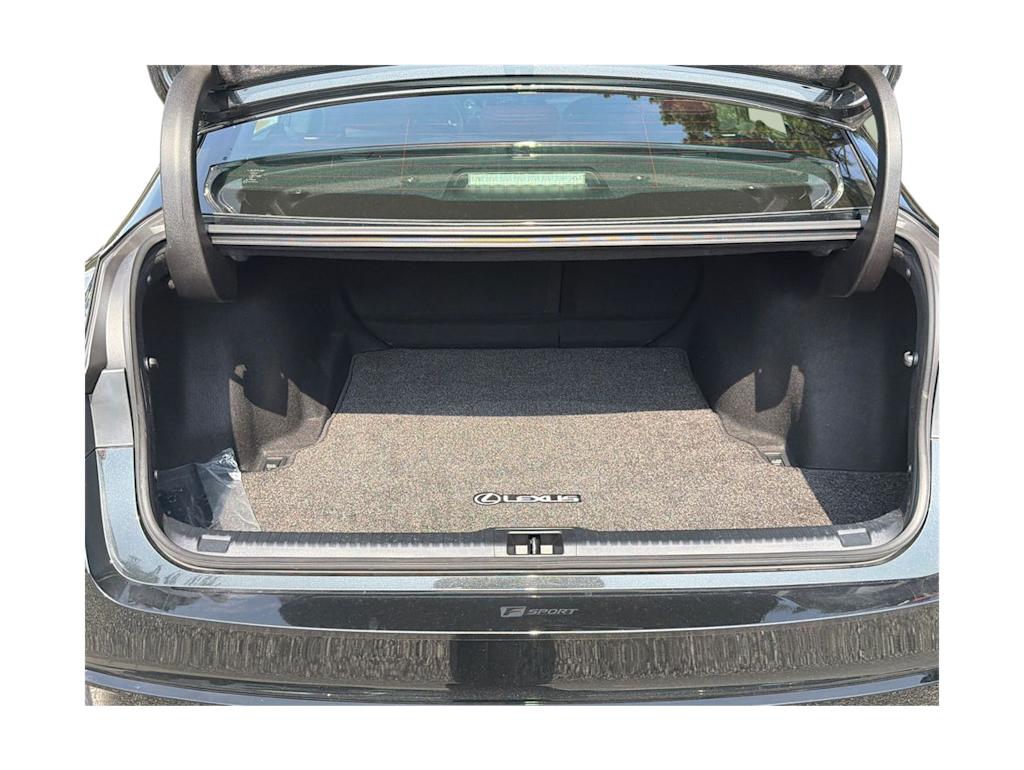 Thumbnail: 2025 Lexus ES - 17