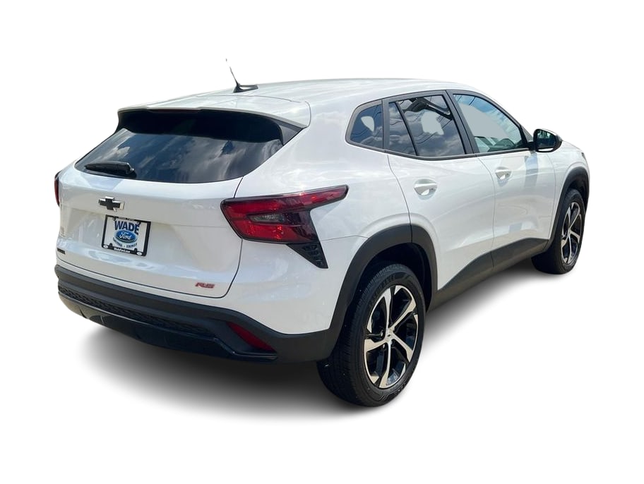 Thumbnail: 2024 Chevrolet Trax - 18