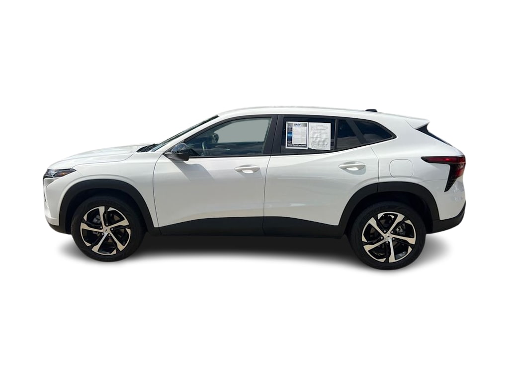 Thumbnail: 2024 Chevrolet Trax - 3