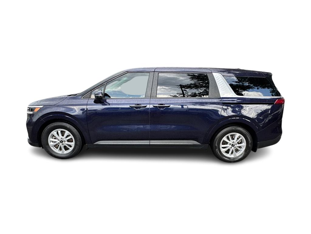 Thumbnail: 2023 Kia Carnival - 3