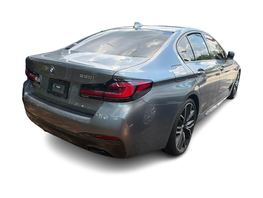 Thumbnail: 2022 BMW 5 Series - 10