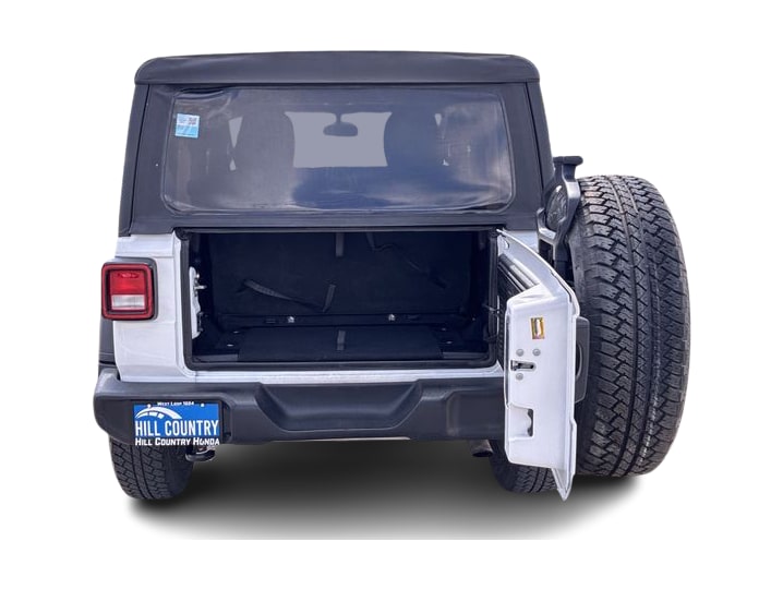 Thumbnail: 2020 Jeep Wrangler - 39