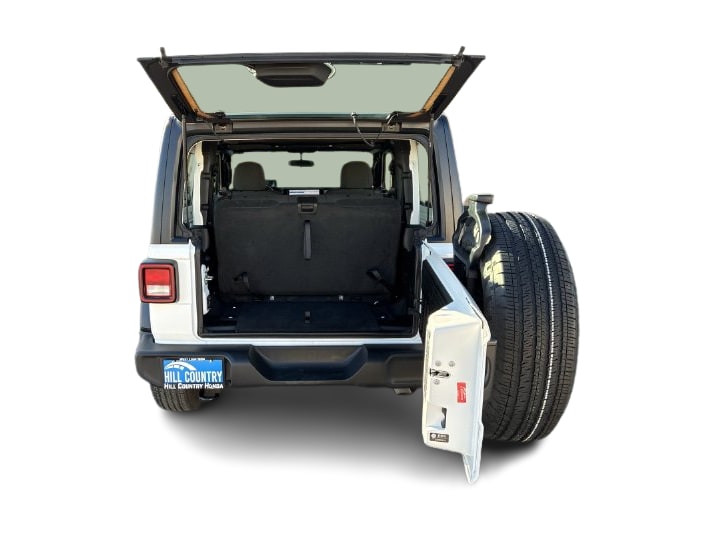 Thumbnail: 2024 Jeep Wrangler - 17