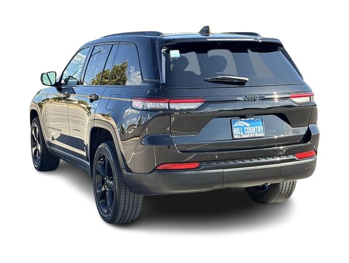 Thumbnail: 2023 Jeep Grand Cherokee - 4