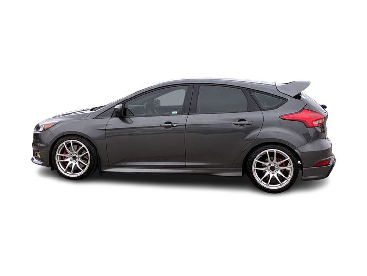 Thumbnail: 2017 Ford Focus - 3