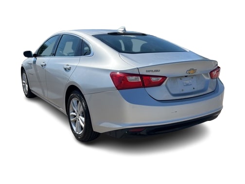 Thumbnail: 2018 Chevrolet Malibu - 4