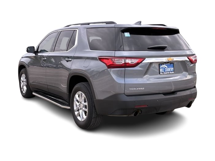 Thumbnail: 2021 Chevrolet Traverse - 4