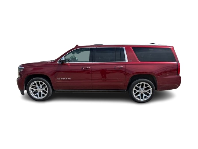 Thumbnail: 2016 Chevrolet Suburban - 3