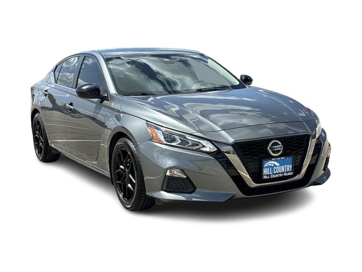 Thumbnail: 2021 Nissan Altima - 22