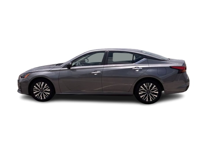 Thumbnail: 2024 Nissan Altima - 3