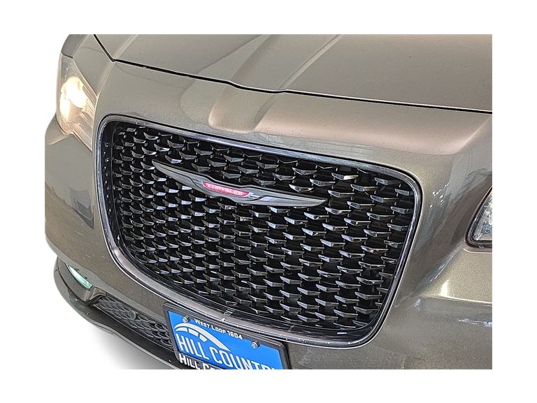 Thumbnail: 2021 Chrysler 300 - 27