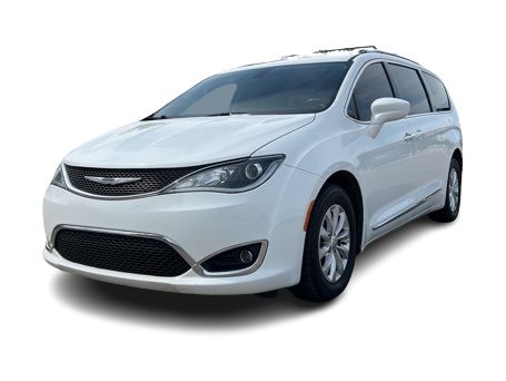Used 2018 Chrysler Pacifica Touring L with VIN 2C4RC1BG6JR120813 for sale in Casper, WY