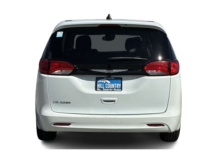 Thumbnail: 2023 Chrysler Voyager - 5