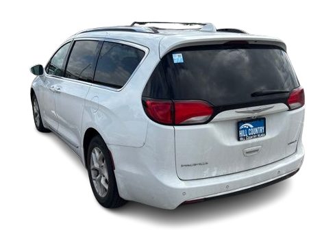 Thumbnail: 2020 Chrysler Pacifica - 4