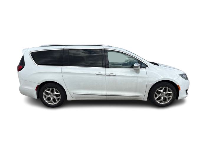 Thumbnail: 2020 Chrysler Pacifica - 15