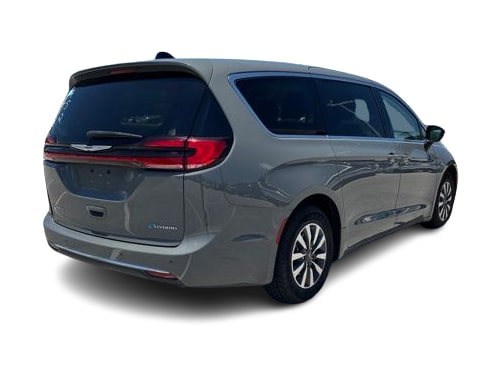 Thumbnail: 2023 Chrysler Pacifica - 15