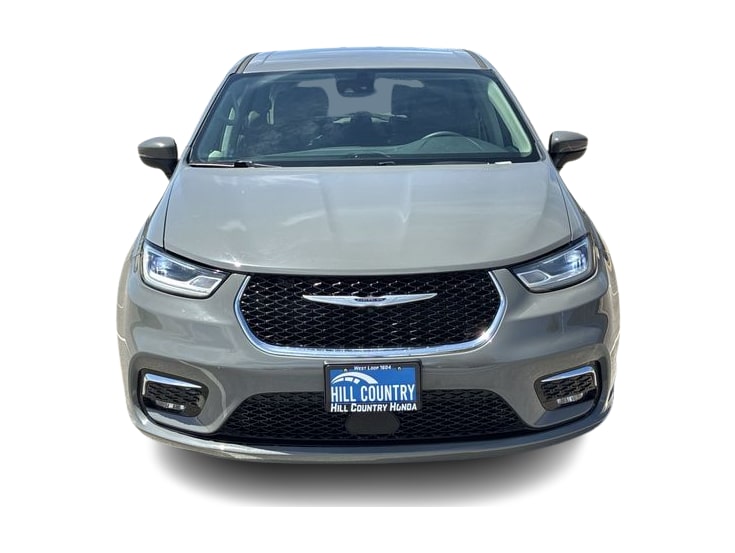 Thumbnail: 2023 Chrysler Pacifica - 6