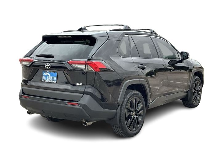 Thumbnail: 2023 Toyota RAV4 - 21