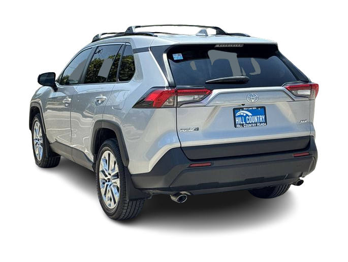 Thumbnail: 2021 Toyota RAV4 - 4