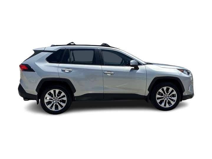 Thumbnail: 2021 Toyota RAV4 - 22