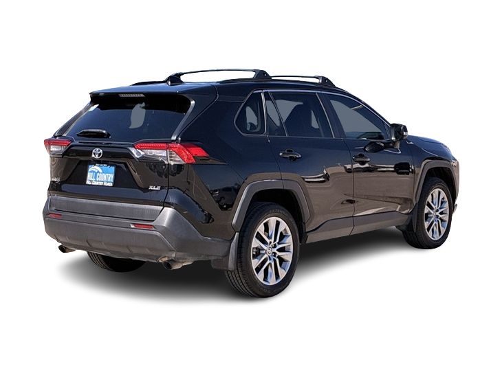 Thumbnail: 2022 Toyota RAV4 - 22