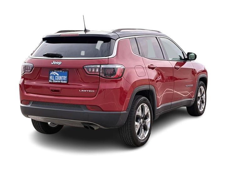 Thumbnail: 2018 Jeep Compass - 21