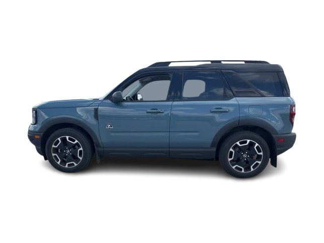 Thumbnail: 2021 Ford Bronco Sport - 3