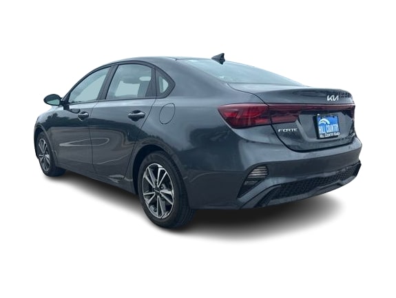 Thumbnail: 2023 Kia Forte - 4