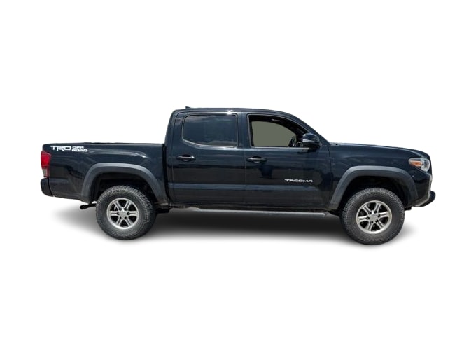 Thumbnail: 2016 Toyota Tacoma - 16