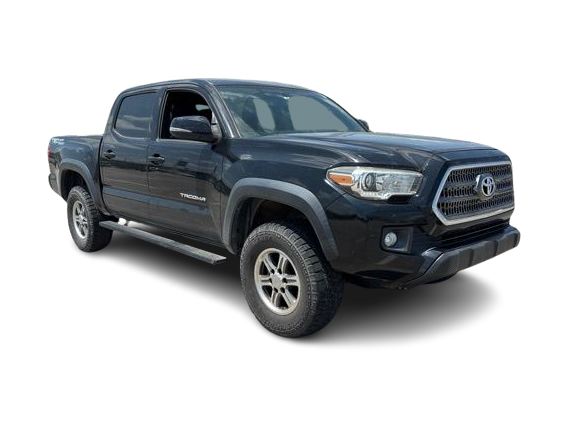Thumbnail: 2016 Toyota Tacoma - 17