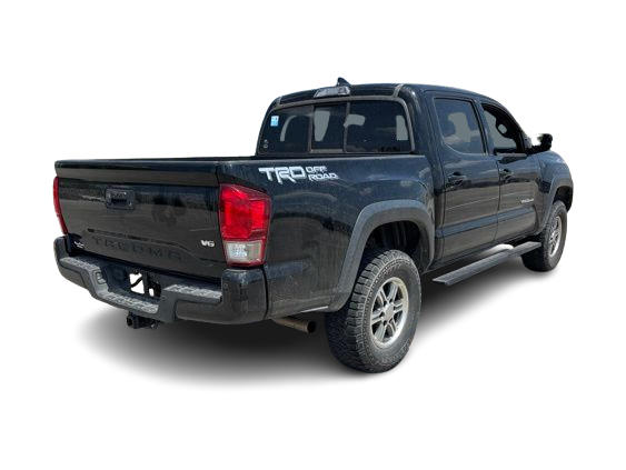 Thumbnail: 2016 Toyota Tacoma - 15