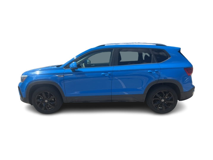 Thumbnail: 2022 Volkswagen Taos - 3