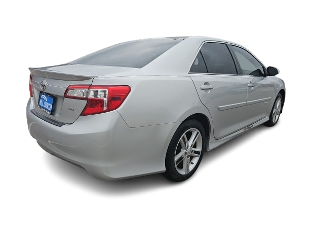 Thumbnail: 2014 Toyota Camry - 16