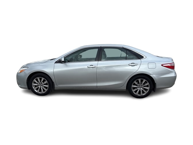 Thumbnail: 2017 Toyota Camry - 3