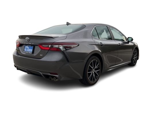 2021 Toyota Camry SE 18