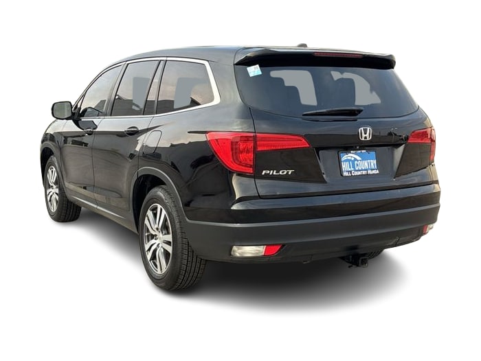 Thumbnail: 2017 Honda Pilot - 4