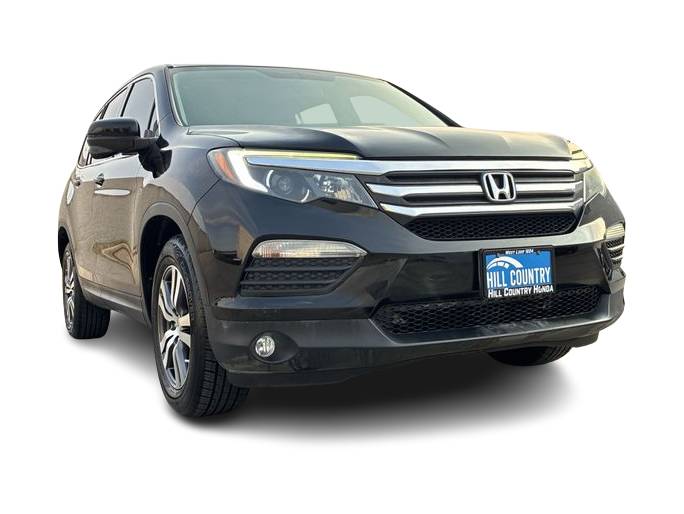 Thumbnail: 2017 Honda Pilot - 25