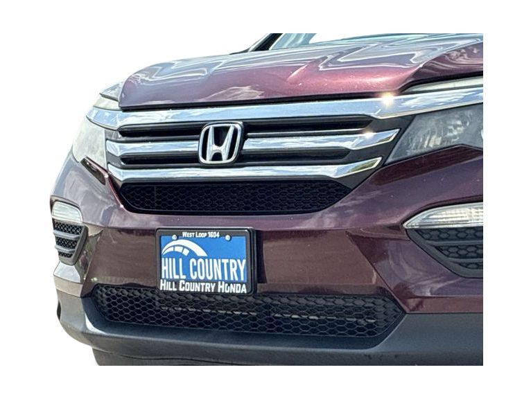 Thumbnail: 2017 Honda Pilot - 27