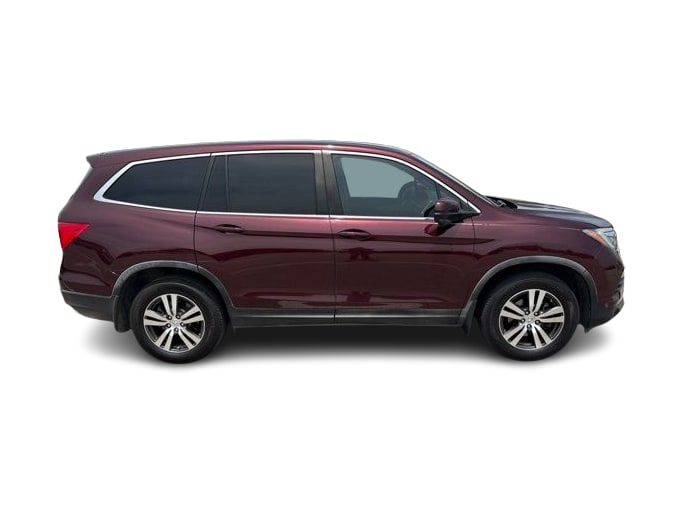 Thumbnail: 2017 Honda Pilot - 16